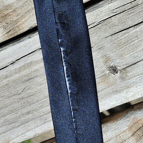Insight Ben Houstie Silk Tie 100% SILK Raven and Eagle Designs - Picture 5 of 5